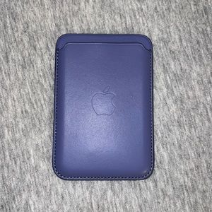 Apple MagSafe Wallet attachment